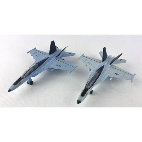 SAMOLOT WOJSKOWY ODRZUTOWIEC METALOWY FIGHTER ŚWIATŁO DŹWIĘK SKALA 1:72 SAMOLOT WOJSKOWY ODRZUTOWIEC METALOWY FIGHTER ŚWIATŁO DŹWIĘK SKALA 1:72