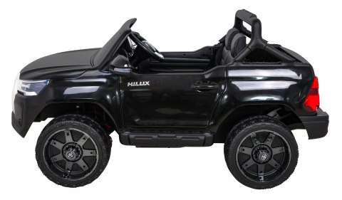 Toyota Hilux na akumulator dla dzieci Czarny + Napęd 4x4 + Pilot + 2 bagażniki + Radio MP3 + LED Toyota Hilux na akumulator dla dzieci Czarny + Napęd 4x4 + Pilot + 2 bagażniki + Radio MP3 + LED