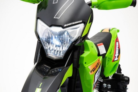Motorek Cross dla dzieci Pojazd na akumulator Zielony + Pomocnicze kółka + Dźwięki LED Motorek Cross dla dzieci Pojazd na akumulator Zielony + Pomocnicze kółka + Dźwięki LED