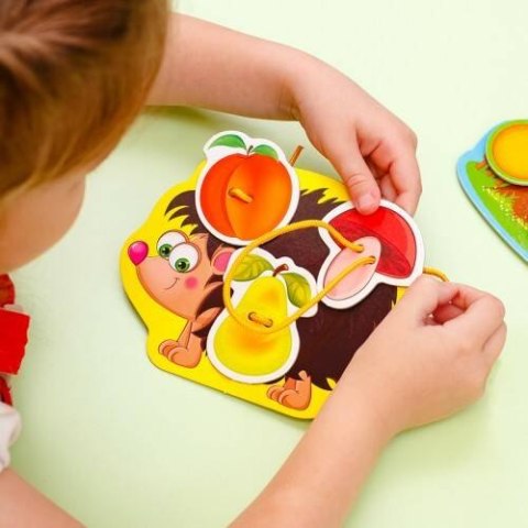GRA EDUKACYJNA JEŻYK W LESIE SZNUROWANKA NAUKA LICZENIA ROTER KAFER GRA EDUKACYJNA JEŻYK W LESIE SZNUROWANKA NAUKA LICZENIA ROTER KAFER