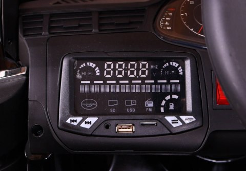 Auto Na Akumulator Audi Q7 Quattro S-Line Czerwony Pilot Radio MP3 LED EVA Auto Na Akumulator Audi Q7 Quattro S-Line Czerwony Pilot Radio MP3 LED EVA