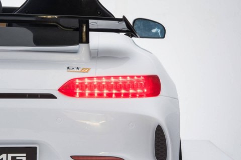 Auto Na Akumulator Mercedes-Benz GT R Lakier Czarny Napęd 4x4 Pilot MP3 LED