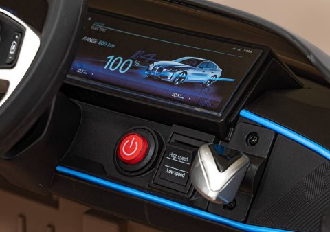 Auto Na Akumulator BMW i4 Złoty Wolny Start EVA Ekoskóra Audio LED Pilot