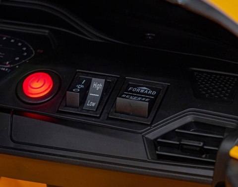 Auto Na Akumulator Pojazd BMW M4 Żółty Auto Na Akumulator Pojazd BMW M4 Żółty
