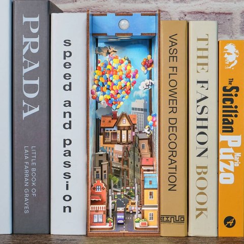 Tonecheer Składany Drewniany Model 3D LED - Book Nook Podróż z Wiatrem Tonecheer Składany Drewniany Model 3D LED - Book Nook Podróż z Wiatrem